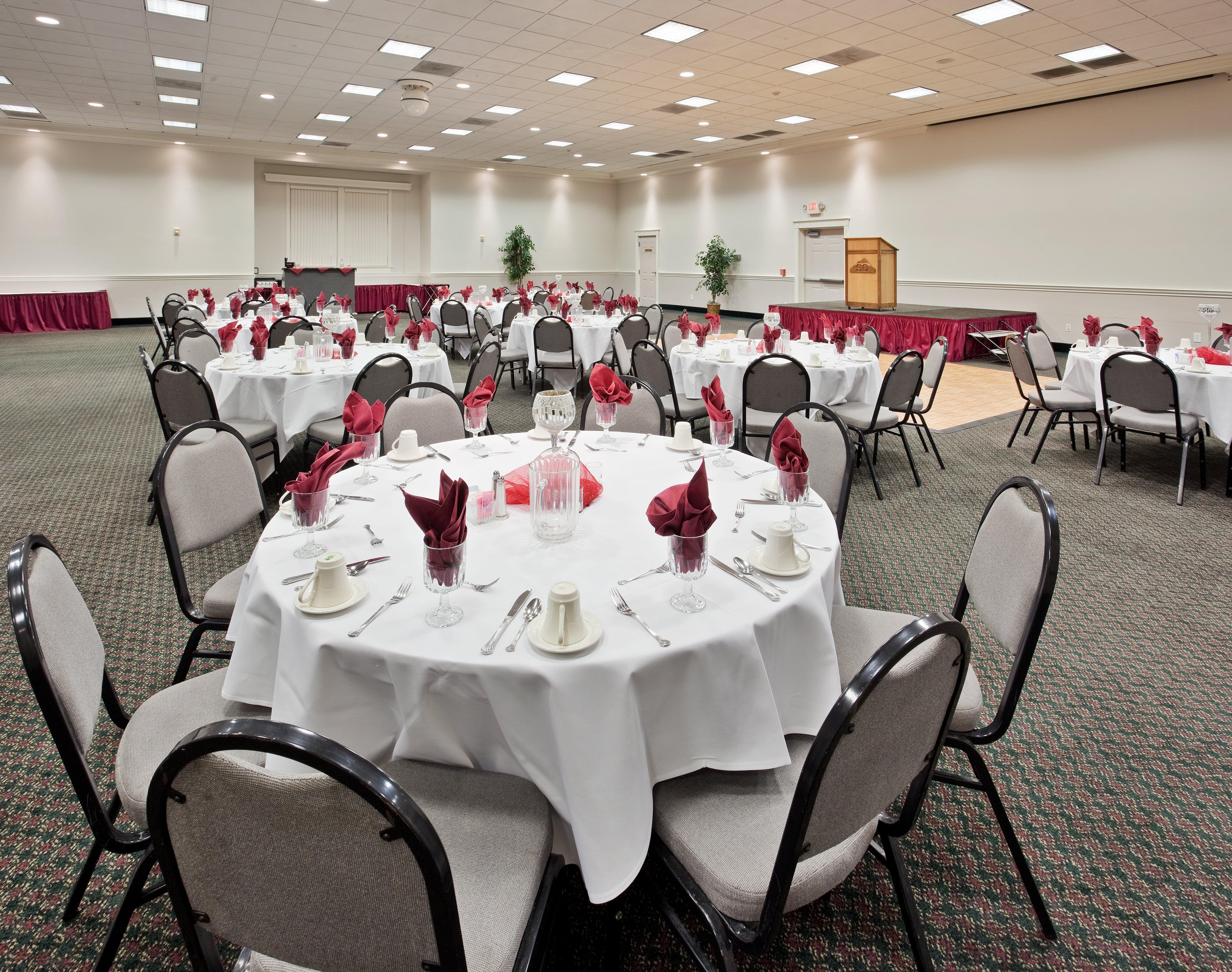 Holiday Inn Redding By Ihg Exterior photo